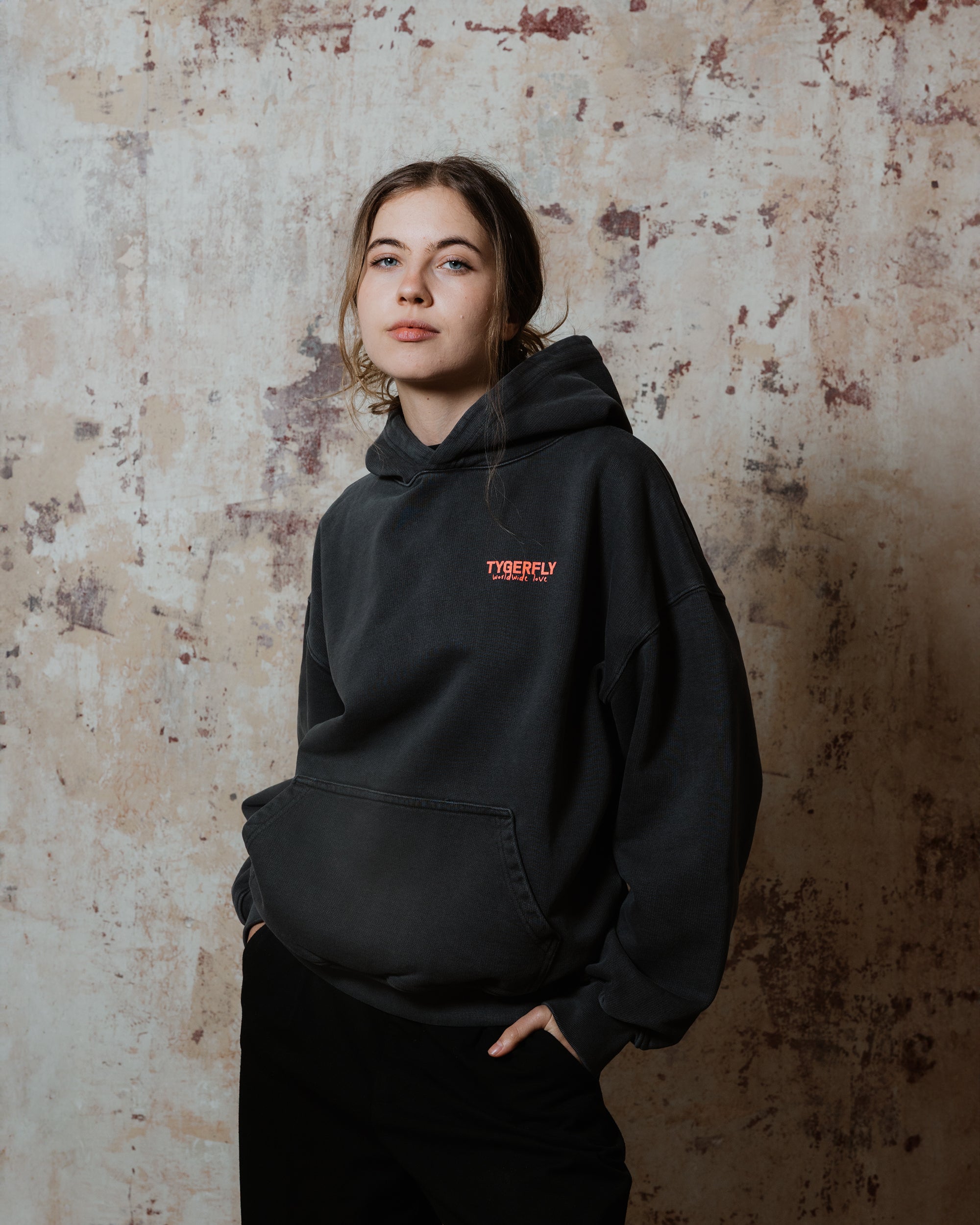 World Love Hoodie Anthracite