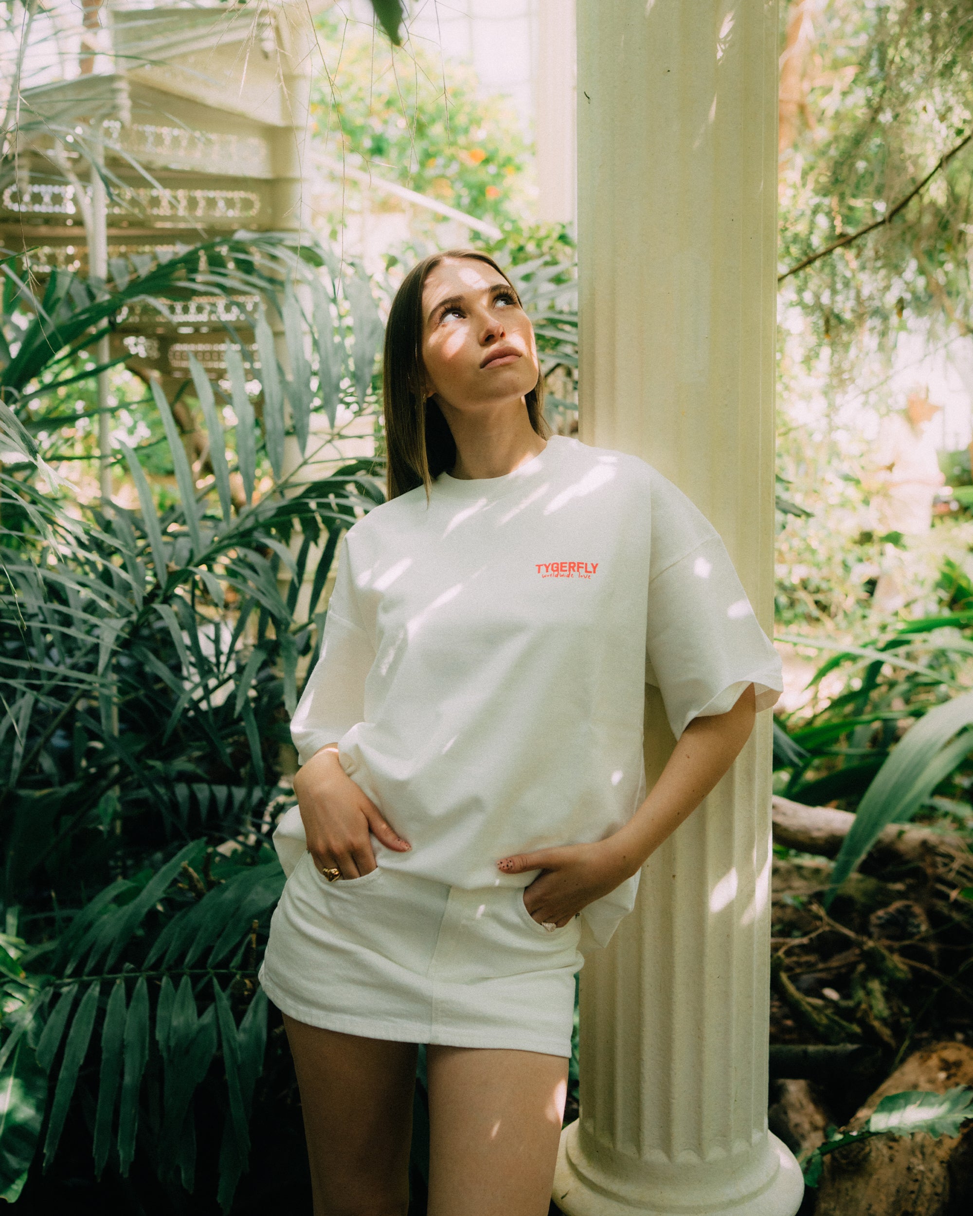 World Love T-Shirt - Vintage White