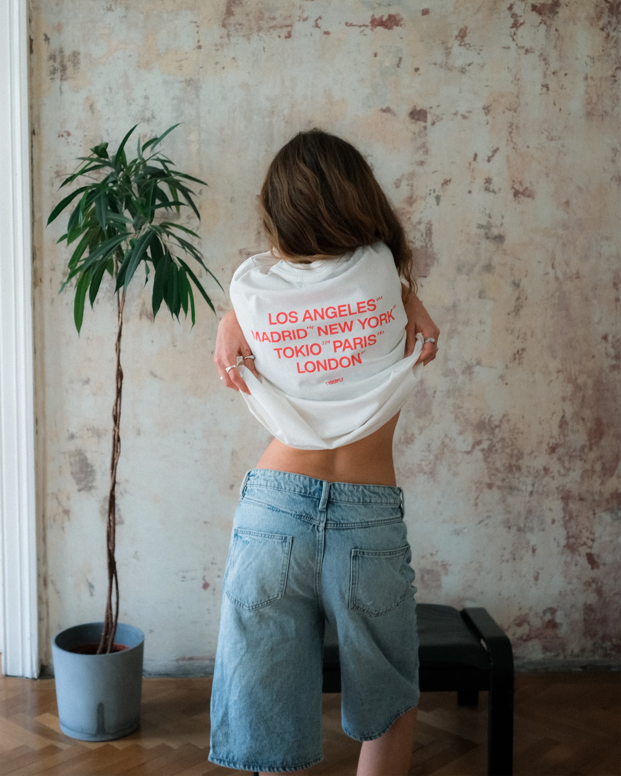 World Love T-Shirt - Vintage White