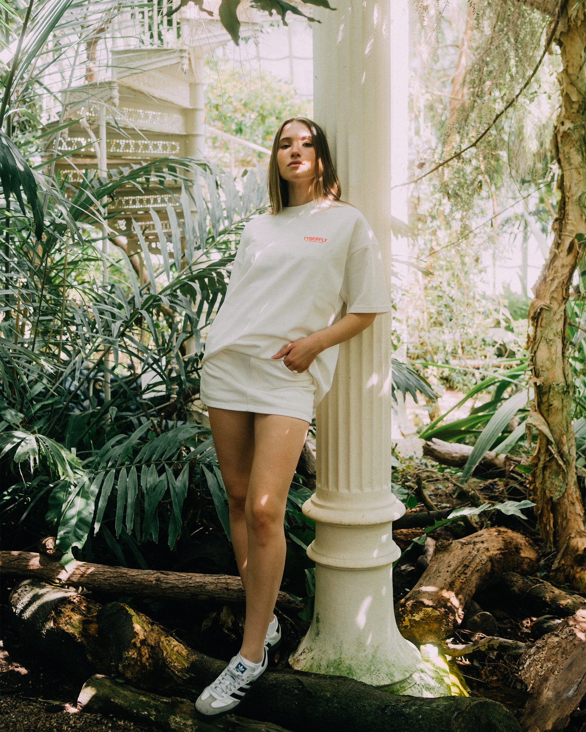 World Love T-Shirt - Vintage White